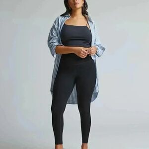 Everlane Black Perform Legging Size Small NWT